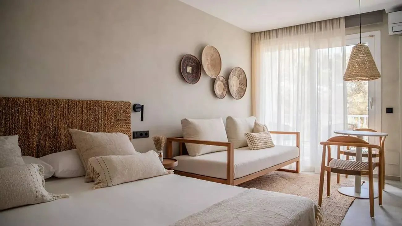 Boho_Suites_Formentera_Luxury_Boutique_Hotel_in_Es_Pujols​_U.webp