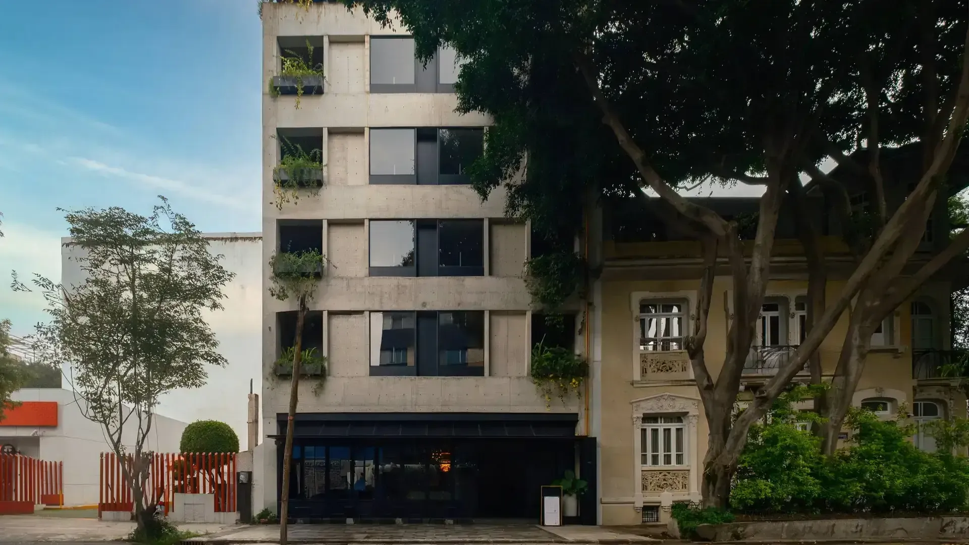Casa_Izel_Roma_Norte_Modern_Boutique_Hotel_in_Mexico_City_Architecture.webp