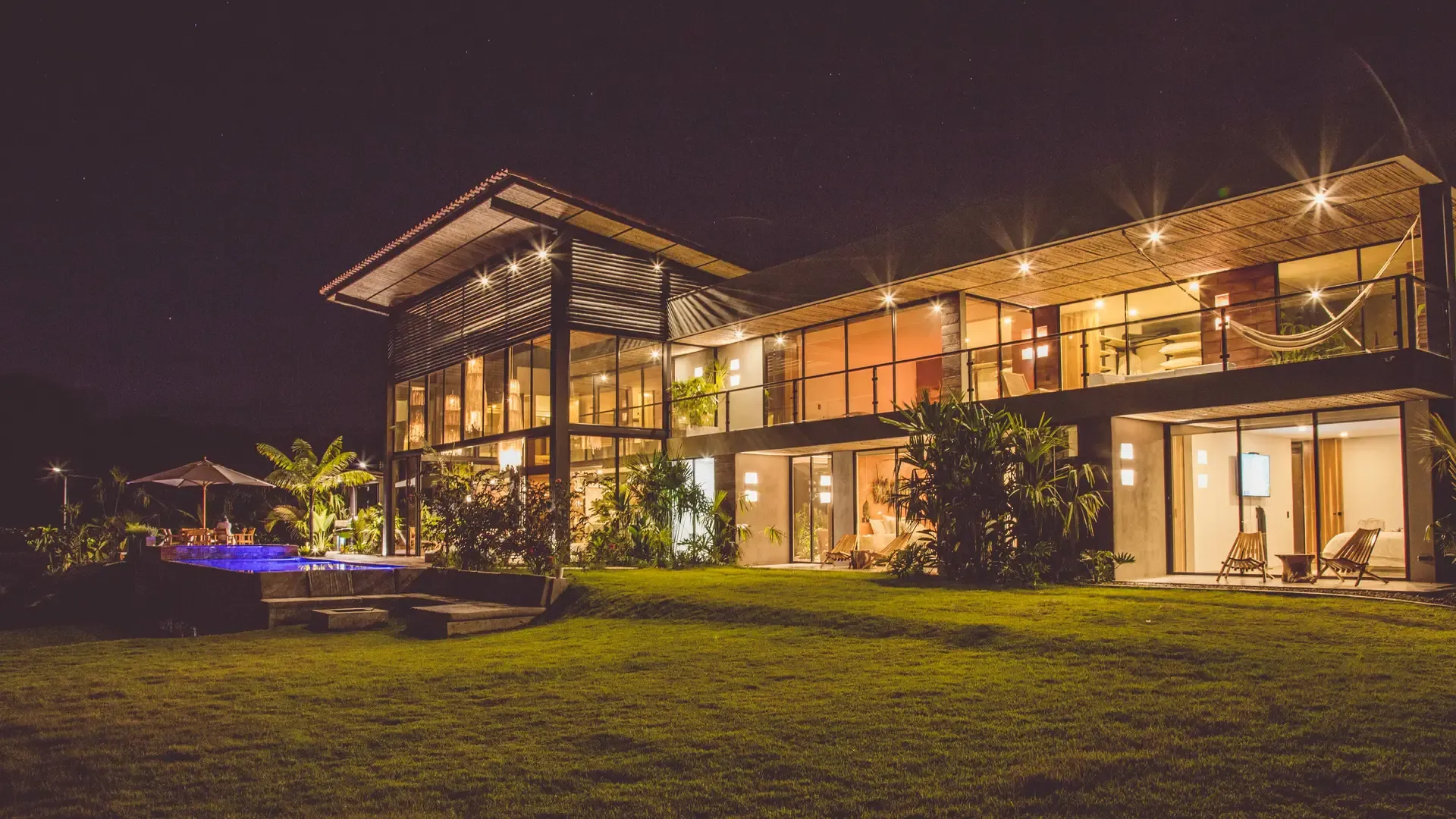 Casa_Testaruda_La_Tebaida_Quindio_Luxury_Villa_Modern_Rustic_Retreat_Coffee_Valley_Views_V.webp