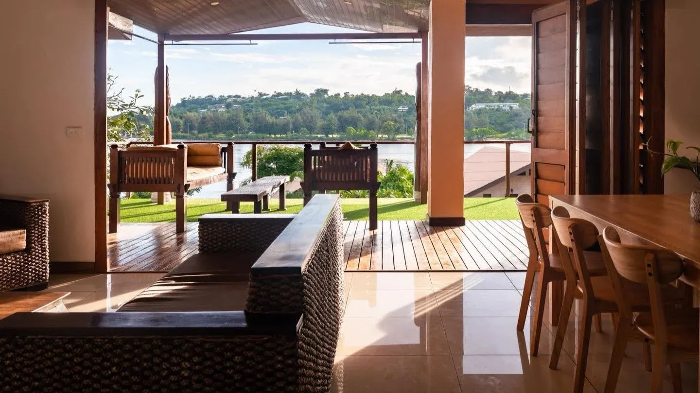 Fatumaru_Lodge_Waterfront_Hotel_Resort_Port_Vila_Vanuatu_Architecure_Inside.webp
