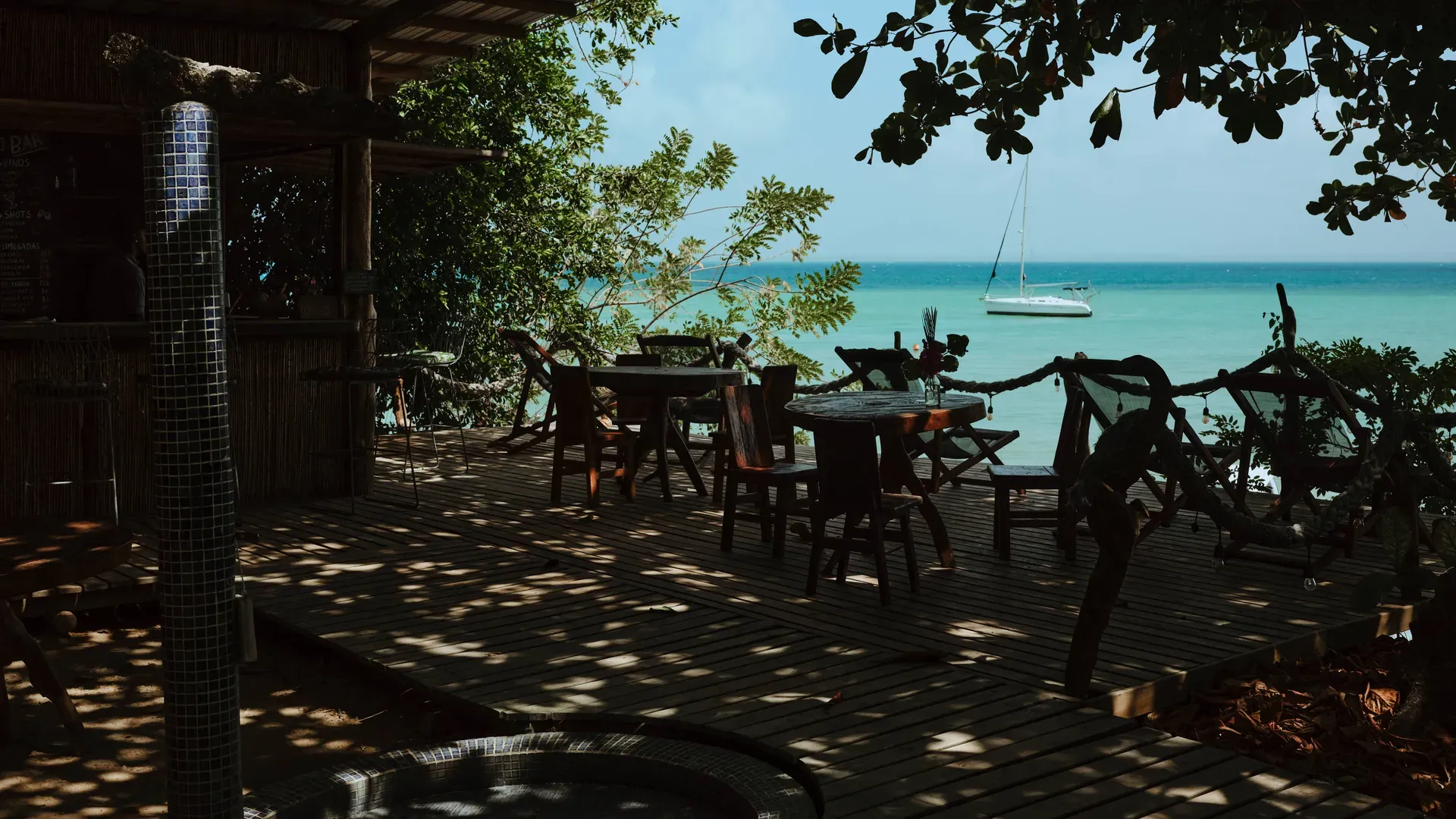 Isla_Fuerte_EcoHouse_Sustainable_Ecohotel_Frente_al_Mar_Carro_Caribe_Colombiano_Y.webp
