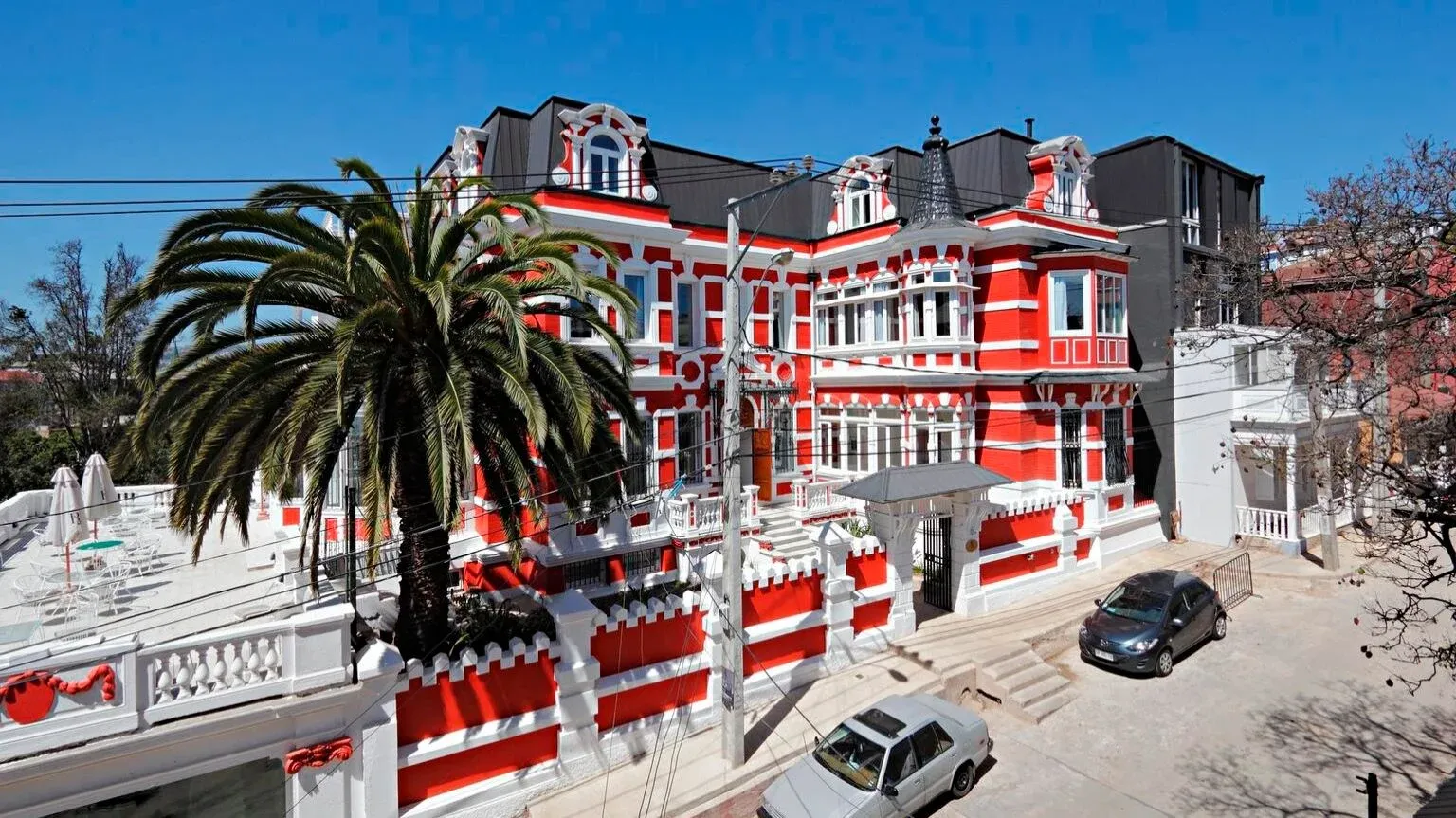 Palacio_Astoreca_Hotel_Valparaiso_Luxury_Boutique_Hotel_Cerro_Alegre_Chile_Architecture.webp